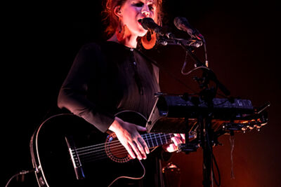 Selah Sue @ Dranouter, foto 11, foto's door Frank Lambrechts - FrontView Magazine