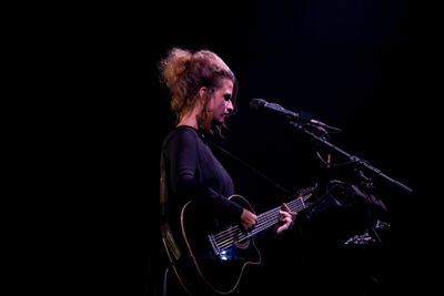 Selah Sue @ Dranouter, foto 14, foto's door Frank Lambrechts - FrontView Magazine