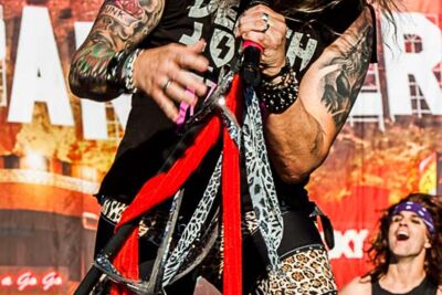 Steel Panther @ Lokerse Feesten, picture 16, photographed by Gert Daemen - FrontView Magazine