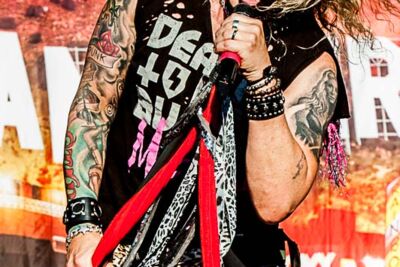 Steel Panther @ Lokerse Feesten, picture 17, photographed by Gert Daemen - FrontView Magazine