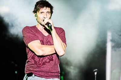 Clouseau @ Lokerse Feesten, picture 3, photographed by Gert Daemen - FrontView Magazine
