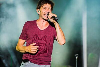 Clouseau @ Lokerse Feesten, picture 4, photographed by Gert Daemen - FrontView Magazine