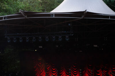 Bart Peeters @ Openluchttheater Rivierenhof, picture 23, photographed by Sandra Van Watermeulen - FrontView Magazine