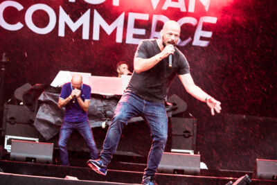 't Hof van Commerce @ Lokerse Feesten 2018, picture 3, photographed by Tom Stessens - FrontView Magazine