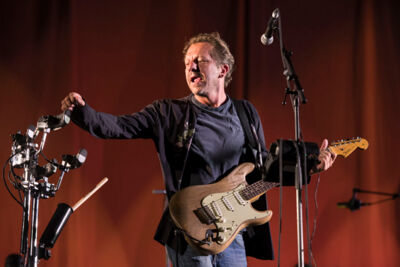 dEUS @ Lokerse Feesten, picture 4, photographed by Nick De Baerdemaeker - FrontView Magazine
