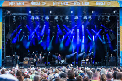 De Kreuners @ Nostalgie Beach Festival 2018, picture 20, photographed by Marc Verdonck - FrontView Magazine