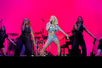 Zara Larsson @ Lokerse Feesten, picture 13, photographed by Tim Delmoitie - FrontView Magazine