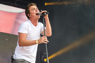 Niels Destadsbader @ Antwerp Pride Closing Festival, picture 5, photographed by Marc Verdonck - FrontView Magazine