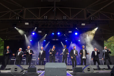 De Grungblavers @ Openluchttheater Rivierenhof, picture 2, photographed by Marc Verdonck - FrontView Magazine