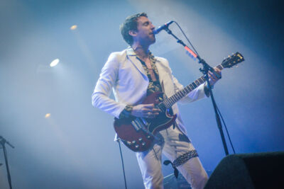 Miles Kane @ Lowlands 2018, picture 10, photographed by Jordy Van Driessche - FrontView Magazine