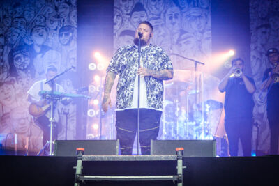 Rag'n'Bone man @ Lowlands 2018, foto 1, foto's door Jordy Van Driessche - FrontView Magazine