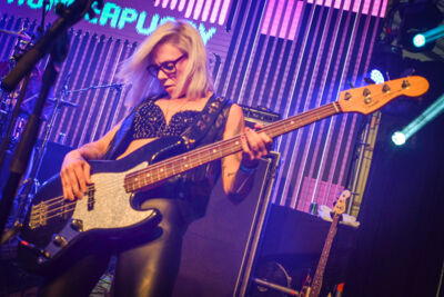 Thunderpussy @ Lowlands 2018, picture 3, photographed by Jordy Van Driessche - FrontView Magazine