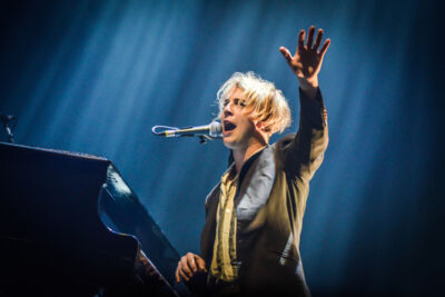 Tom Odell @ Lowlands 2018, picture 2, photographed by Jordy Van Driessche - FrontView Magazine