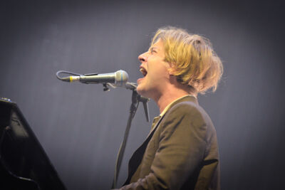 Tom Odell @ Lowlands 2018, picture 4, photographed by Jordy Van Driessche - FrontView Magazine