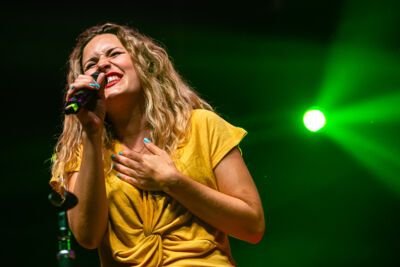 Vlaanderen Boven Band met Gene Thomas, Maureen & Mama's Jasje @ Parkhappening Schoten 2018, picture 15, photographed by Dimitri Vanlommel - FrontView Magazine