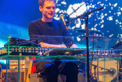 Air Traffic @ Crammerock 2018, picture 12, photographed by Edwin Houdevelt - FrontView Magazine