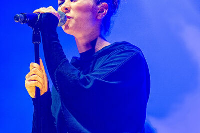 Hooverphonic @ Crammerock 2018, picture 6, photographed by Edwin Houdevelt - FrontView Magazine