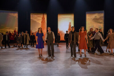 Persmoment première spektakel-musical 40-45 @ Studio100 pop-up theater, picture 10, photographed by dirk janssens - FrontView Magazine