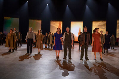 Persmoment première spektakel-musical 40-45 @ Studio100 pop-up theater, picture 11, photographed by dirk janssens - FrontView Magazine