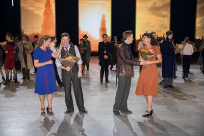 Persmoment première spektakel-musical 40-45 @ Studio100 pop-up theater, picture 16, photographed by dirk janssens - FrontView Magazine