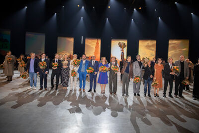 Persmoment première spektakel-musical 40-45 @ Studio100 pop-up theater, picture 18, photographed by dirk janssens - FrontView Magazine