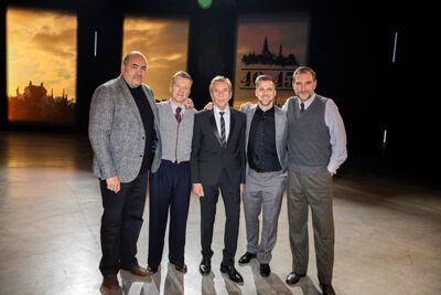 Persmoment première spektakel-musical 40-45 @ Studio100 pop-up theater, picture 26, photographed by dirk janssens - FrontView Magazine