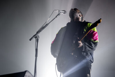 Bloc Party @ Vorst Nationaal, picture 3, photographed by Erwin Evrard - FrontView Magazine