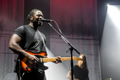 Bloc Party @ Vorst Nationaal, picture 14, photographed by Erwin Evrard - FrontView Magazine