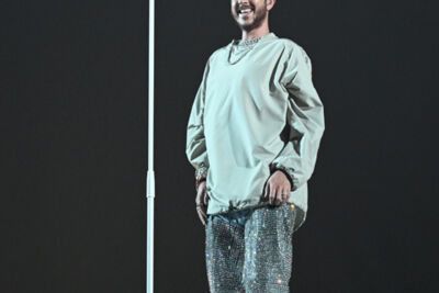 Oscar and The Wolf @ Sportpaleis, foto 6, foto's door Sandra Van Watermeulen - FrontView Magazine