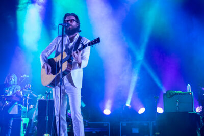 Father John Misty & Bedouine @ De Roma, picture 7, photographed by Myra Segers - FrontView Magazine