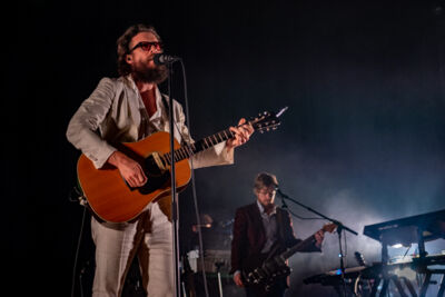 Father John Misty & Bedouine @ De Roma, picture 16, photographed by Myra Segers - FrontView Magazine