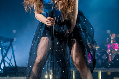 CHVRCHES @ Ancienne Belgique, picture 14, photographed by Erwin Evrard - FrontView Magazine