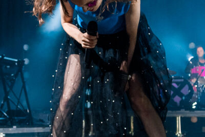 CHVRCHES @ Ancienne Belgique, picture 15, photographed by Erwin Evrard - FrontView Magazine