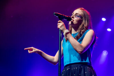 CHVRCHES @ Ancienne Belgique, picture 23, photographed by Erwin Evrard - FrontView Magazine