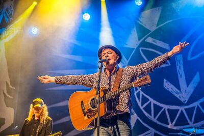 Levellers @ De Roma, picture 2, photographed by Gert Daemen - FrontView Magazine