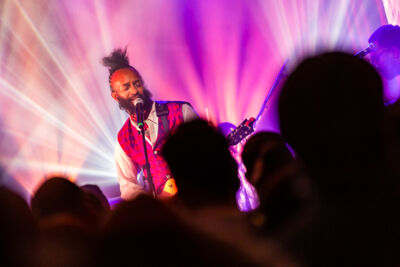 Fantastic Negrito @ De Roma, picture 13, photographed by Chris Lippens - FrontView Magazine