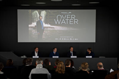 "Over Water" Nieuwe serie op één. @ Antwerpen, picture 1, photographed by Bart Baevegems - FrontView Magazine