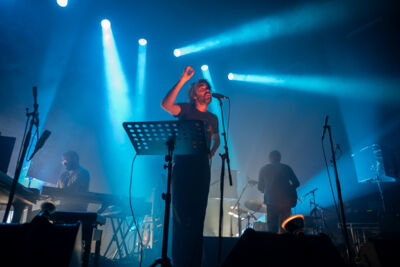 Patrick Watson & La Force @ Het Depot, picture 8, photographed by Myra Segers - FrontView Magazine