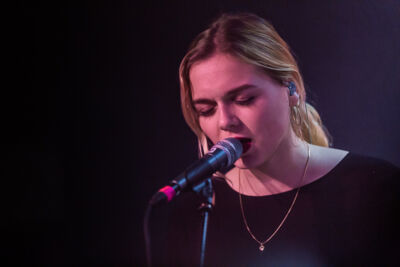 Portland @ Trix Bar, picture 5, photographed by Chris Lippens - FrontView Magazine