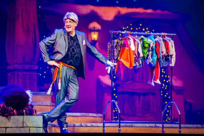 Samson & Gert Kerstshow 2018 @ Plospsa Theater, foto 45, foto's door Goele Bormans - FrontView Magazine
