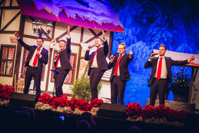 Weihnachtsfest der Volksmusik @ Ethias Theater, foto 15, foto's door Elke Briers - FrontView Magazine