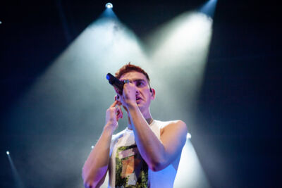 Years & Years @ Provinciaal Domein Puyenbroeck, foto 5, foto's door Sandra Van Watermeulen - FrontView Magazine