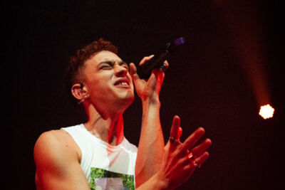Years & Years @ Provinciaal Domein Puyenbroeck, foto 19, foto's door Sandra Van Watermeulen - FrontView Magazine