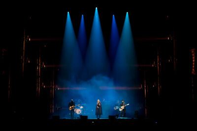 Hooverphonic @ Lotto arena, picture 4, photographed by Frank Lambrechts - FrontView Magazine