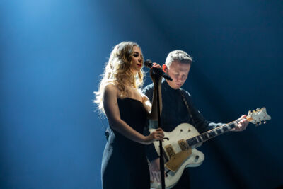 Hooverphonic @ Lotto arena, picture 10, photographed by Frank Lambrechts - FrontView Magazine