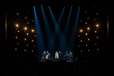 Hooverphonic @ Lotto arena, picture 11, photographed by Frank Lambrechts - FrontView Magazine