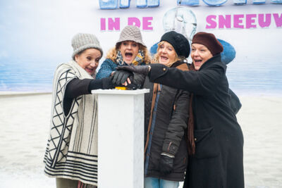 Persvoorstelling Vapeurs 2 @ Operaplein, foto 12, foto's door Goele Bormans - FrontView Magazine