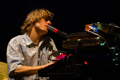 Beraadgeslagen (& Bert Cools) @ De Roma, picture 27, photographed by Myra Segers - FrontView Magazine