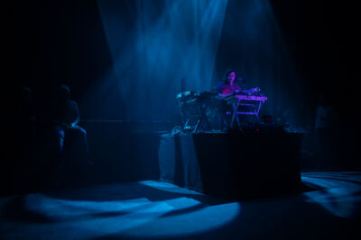 Beraadgeslagen (& Bert Cools) @ De Roma, picture 37, photographed by Myra Segers - FrontView Magazine