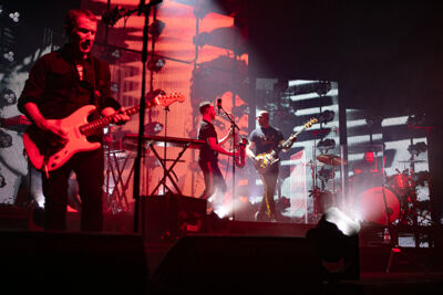 Pascal Obispo @ L'Aéronef Lille, picture 6, photographed by Anais Callens - FrontView Magazine